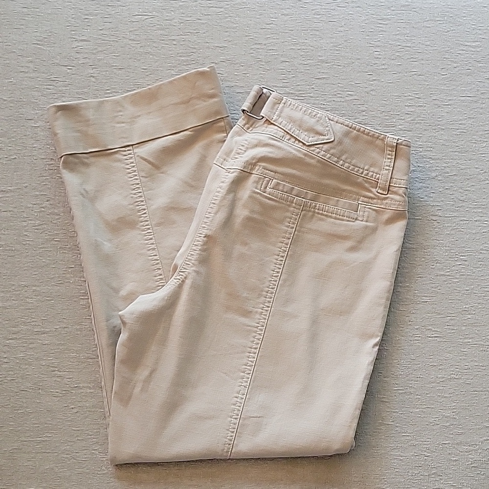 ANN TAYLOR LOFT tan ankle or cropped length. White stitching accent, size 8.